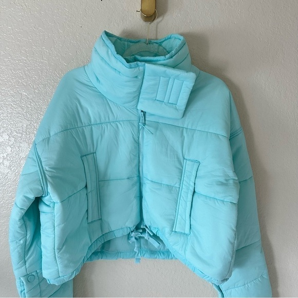 NEW FREE PEOPLE High Frequency Cropped Puffer jacket size M - Picture 16 of 16